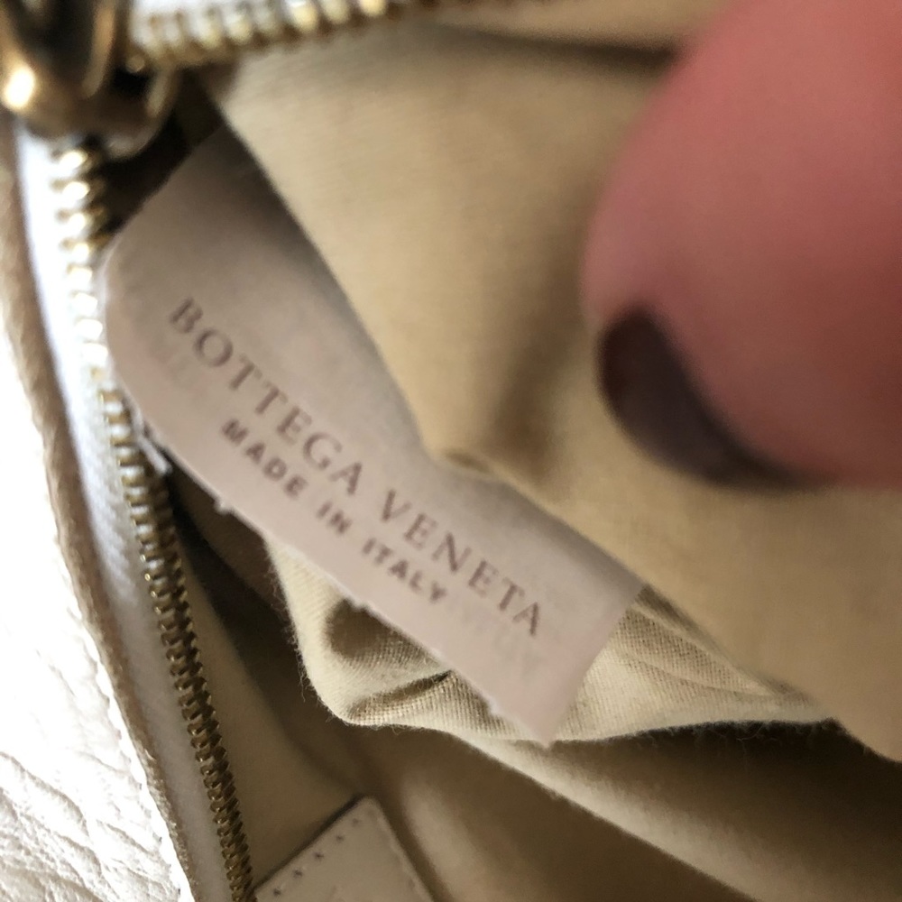 Bottega Veneta mini pochette bag - Picture 11 of 13